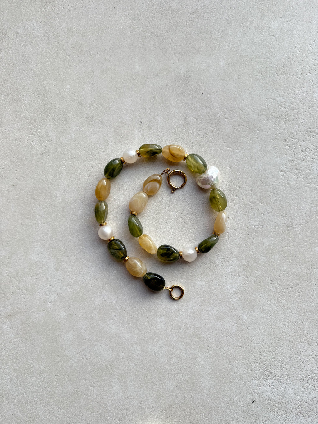 Collier « Kaki »